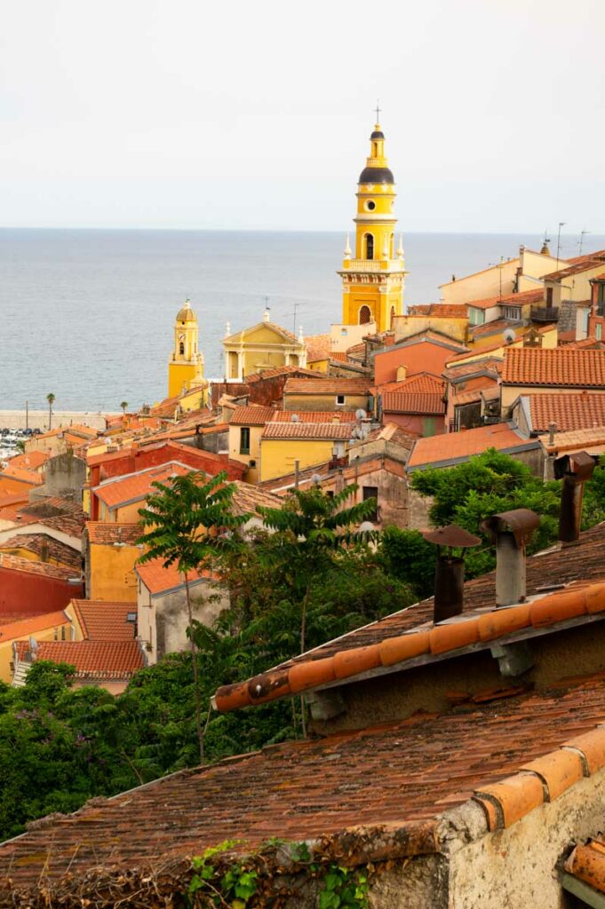 Vue sur les toits du Vieux Menton