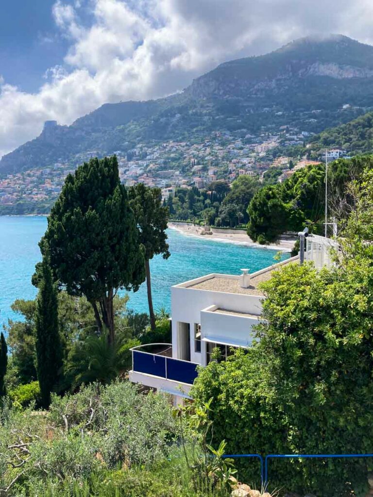 panorama sur la Villa E-1027 de Roquebrune Cap Martin