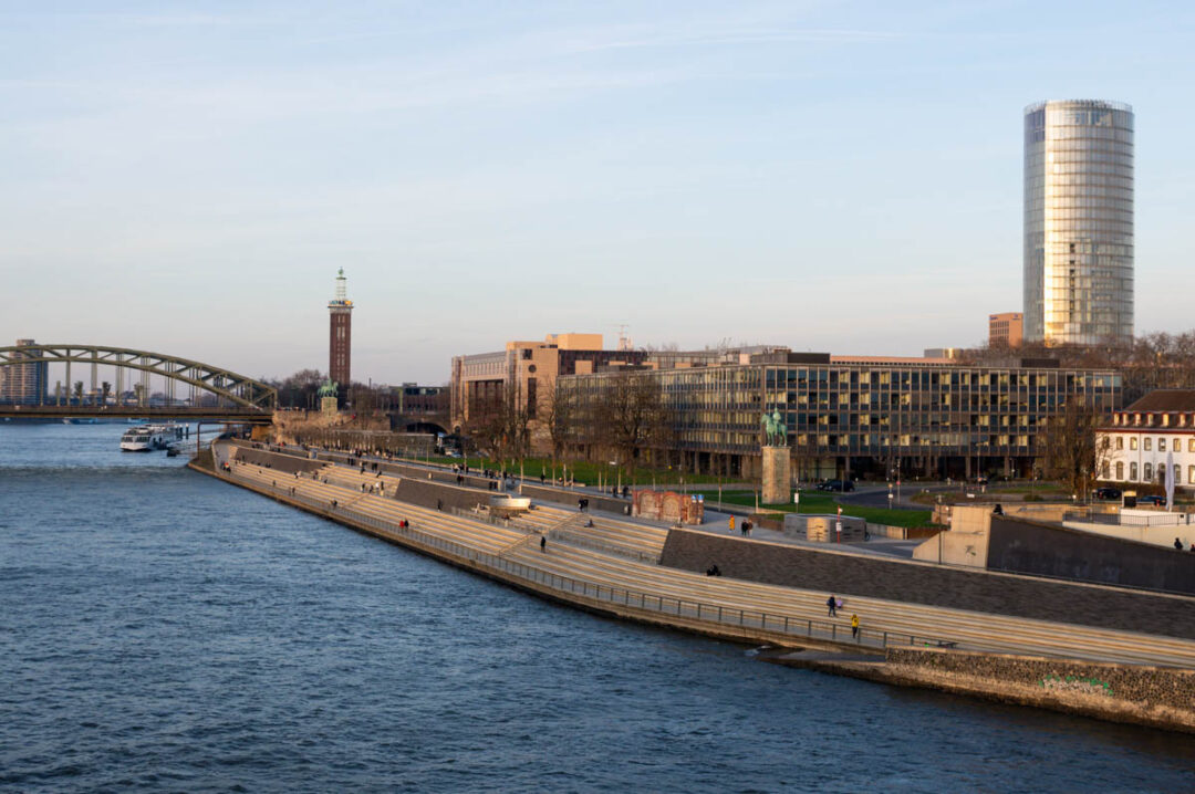 les berges du Rhin à Cologne