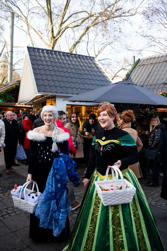 la Reine des Neiges au Marché de Noël des Anges à Cologne