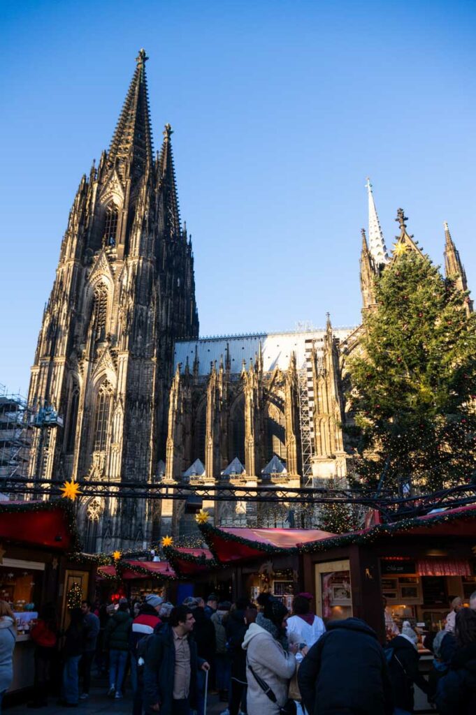 Marché de Noël autour de la Cathédrale de Cologne