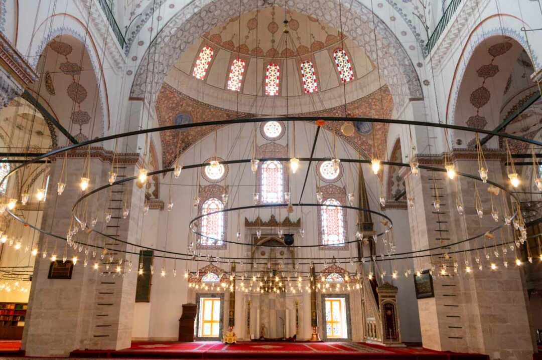 Intérieur de la Mosquée de Beyazit avec le Mirhab