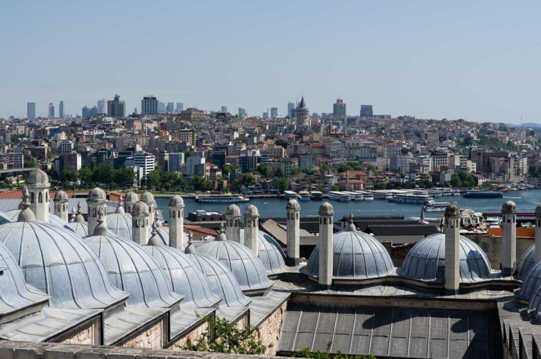 Panorama sur Istanbul depuis la terrasse de la Mosquée de Soliman le Magnifique