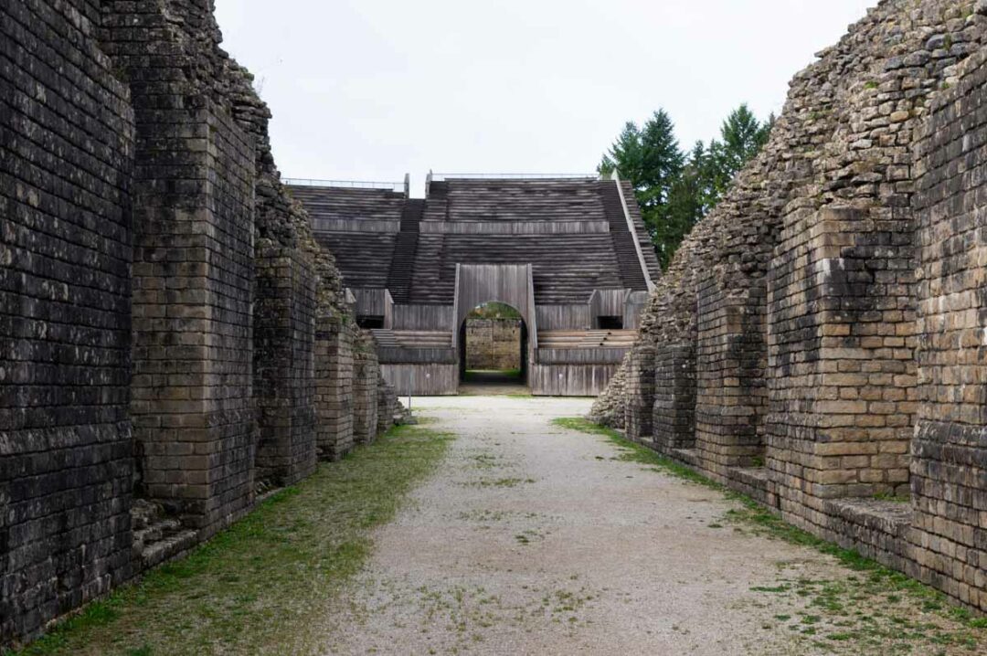 Entrée de l'Amphithéâtre de Grand