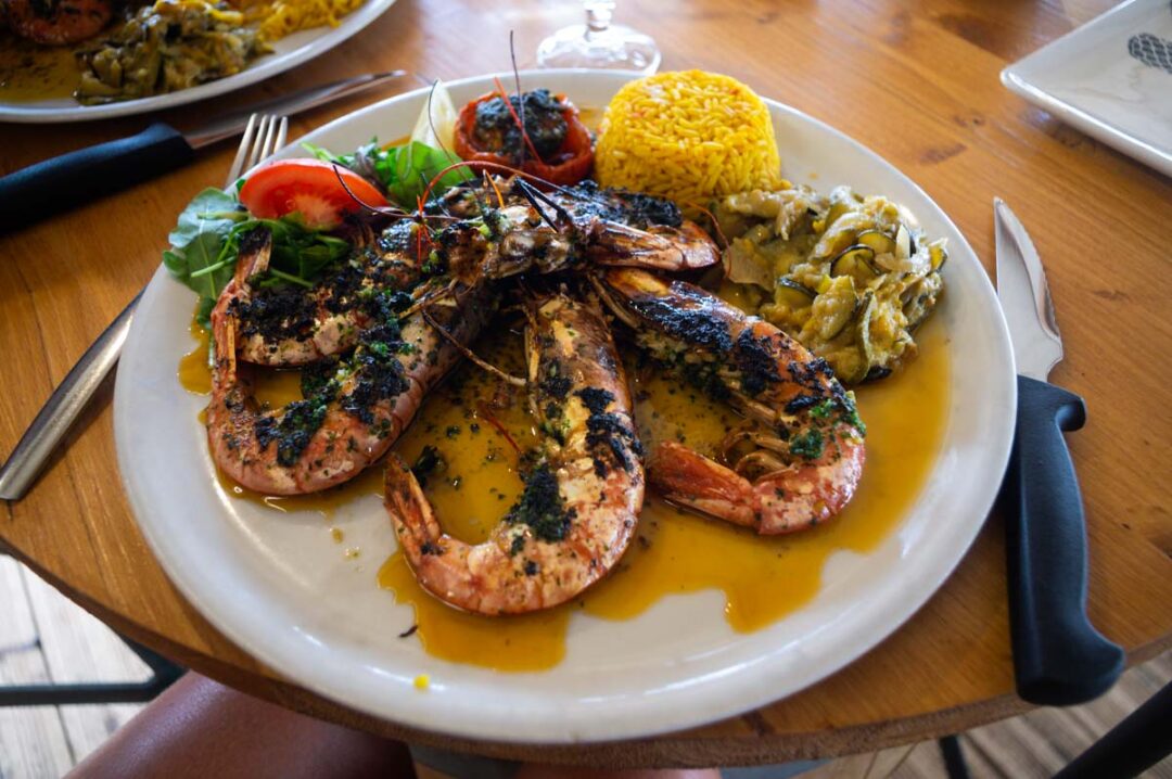 assiette de gambas à la paillotte de Macinaggio
