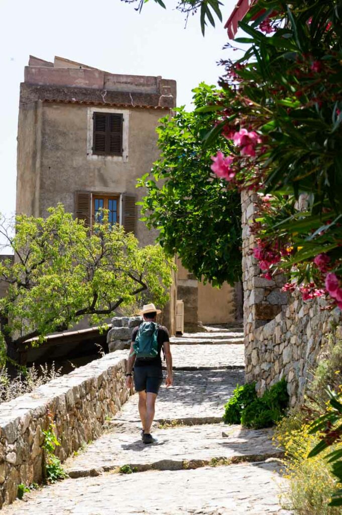 Visite de Sant'Antonino, l'un des plus beaux villages de France