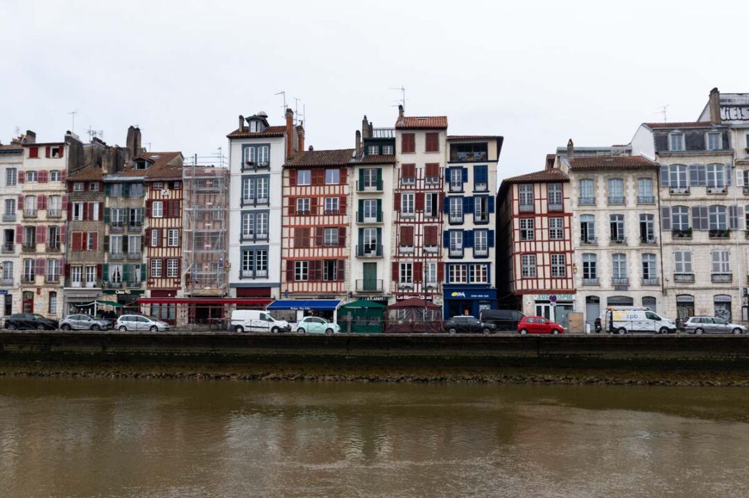 les rives de l'Adour à Bayonne