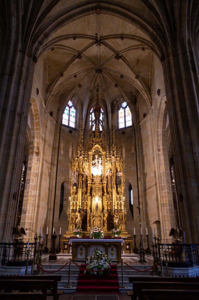 le coeur de l'église de Fontarrabie