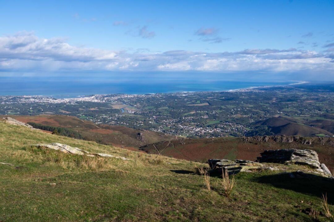 Panorama sur la Côte Basque depuis le Sommet de la Rhune