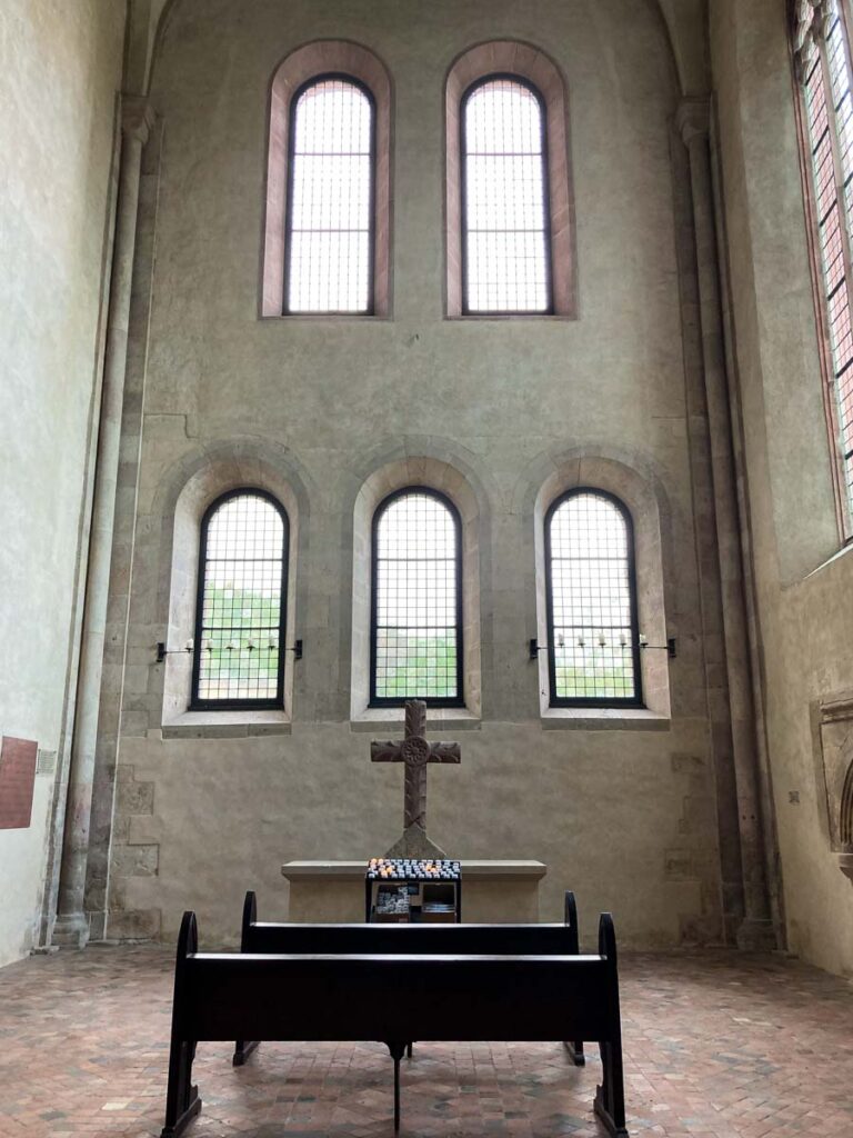 Autel dans l'église du Monastère d'Eberbach