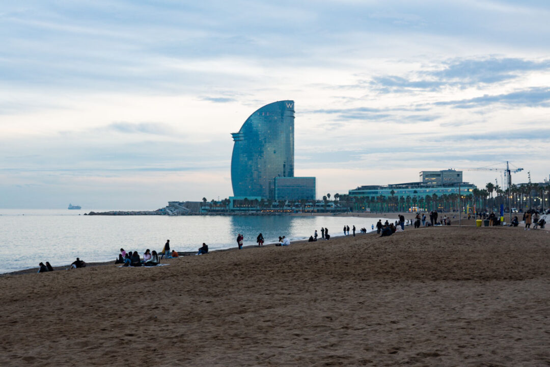 la plage de la Barceloneta