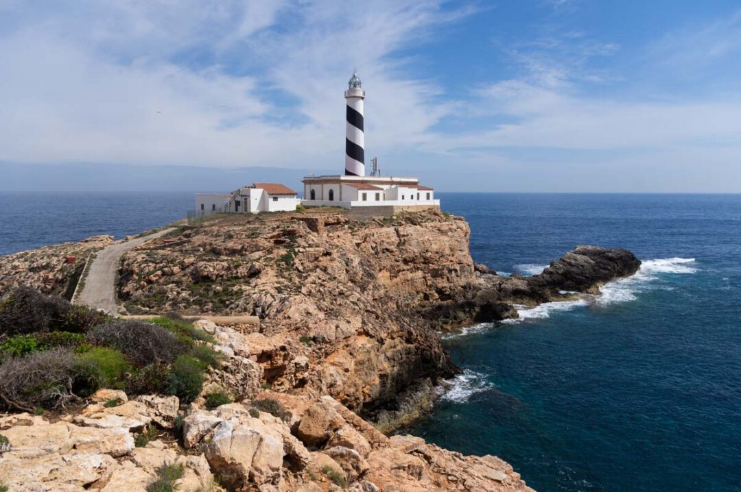 le phare de Cala Figuera à l'extrémité de la Baie de Palma
