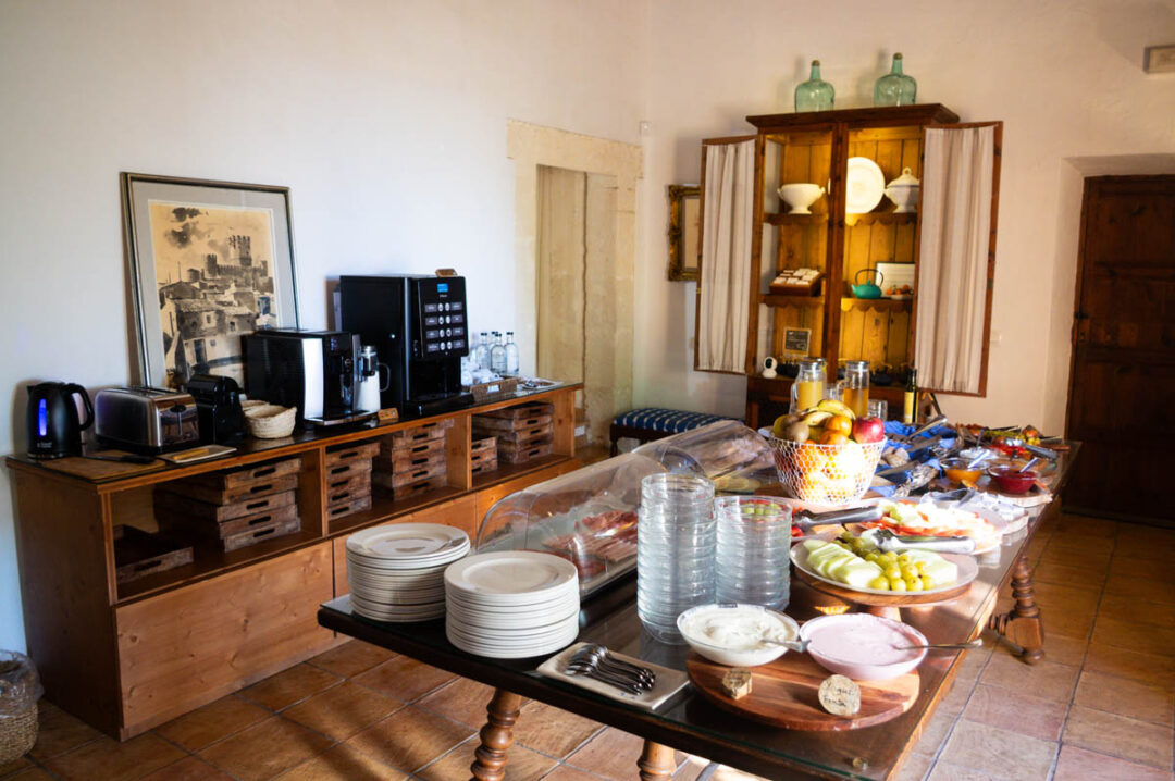 buffet petit dejeuner agrotourisme Son Siurana