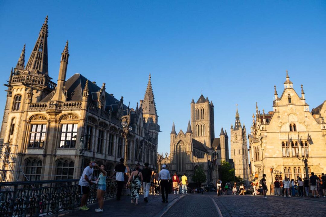 Vue sur le centre historique de Gand depuis le Pont Saint Michel