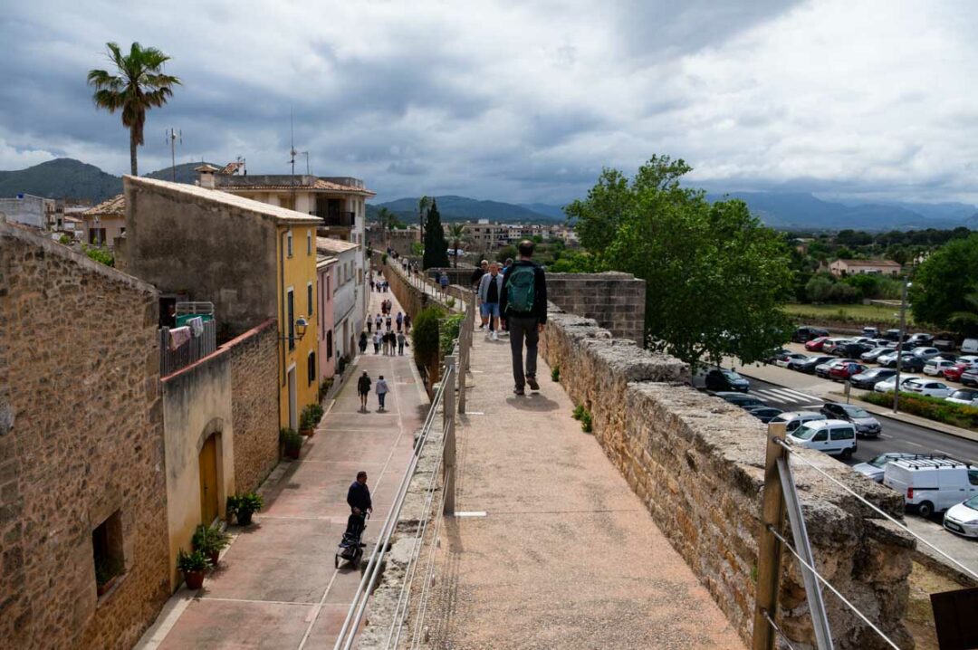Balade sur les remparts d'Alcudia