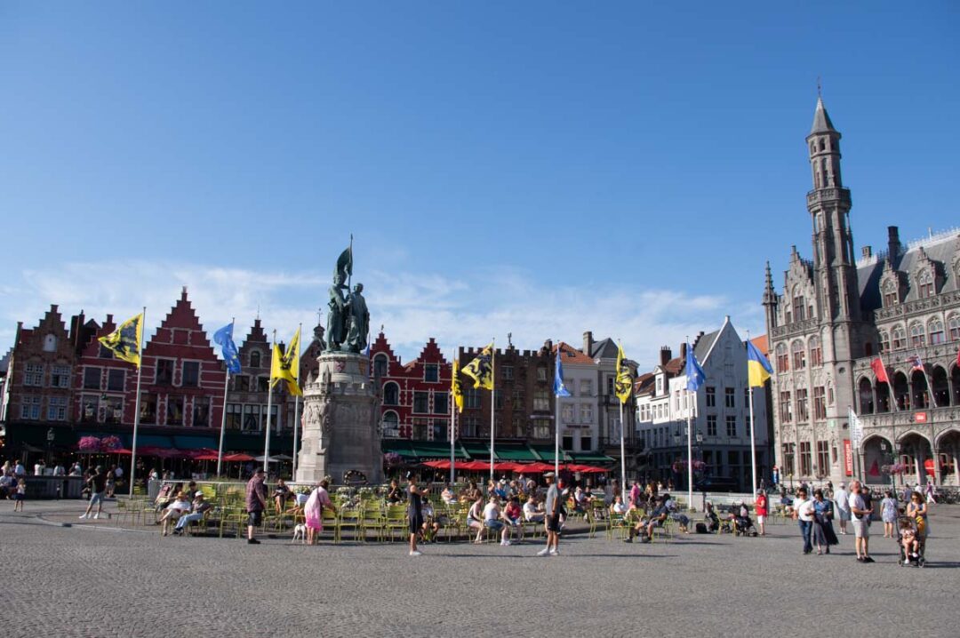 la grand place de Bruges