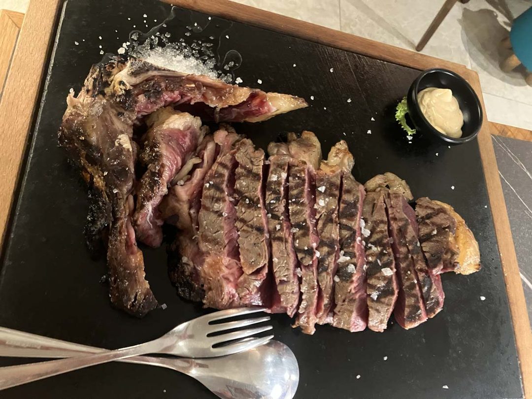 côte de bœuf à partager au restaurant Bettola del Gusto