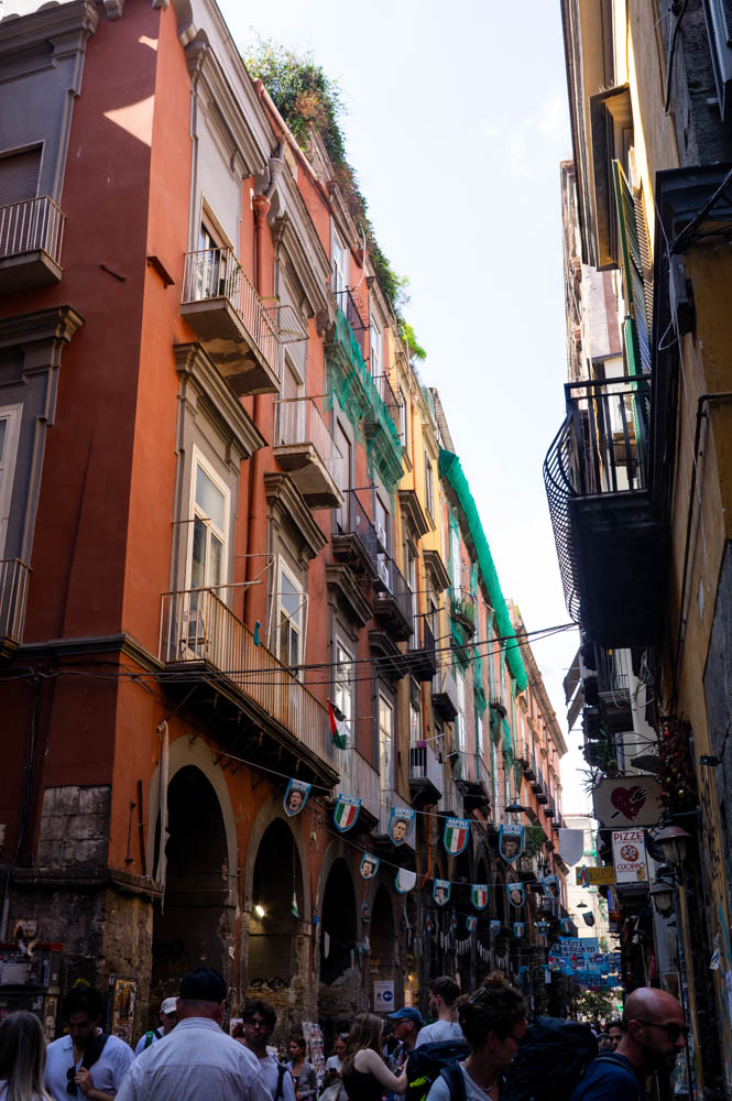 les ruelles piétonnes de Spaccanapoli