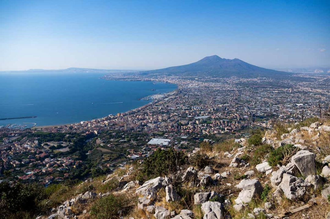 vue sur le Vesuve et la Baie de Naples