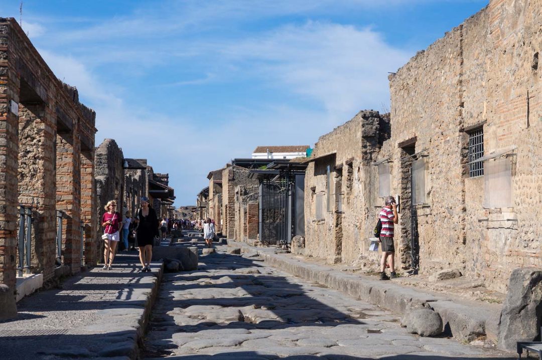 Via dell'Abbondanza, la rue principale de Pompei